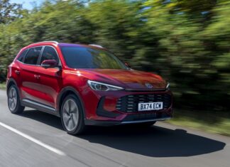To MG ZS MAX ανεβάζει τον πήχη στην κατηγορία των SUV!