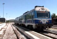 Ποια πόλη επανασυνδέθηκε με το σιδηροδρομικό δίκτυο της χώρας;