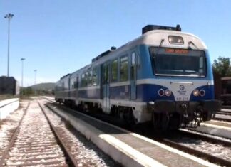 Ποια πόλη επανασυνδέθηκε με το σιδηροδρομικό δίκτυο της χώρας;