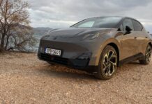 Δοκιμάζουμε το Lynk & Co 02 με 272 ίππους!