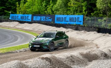Μπορεί να ντριφτάρει η Mustang Mach-E Rally;