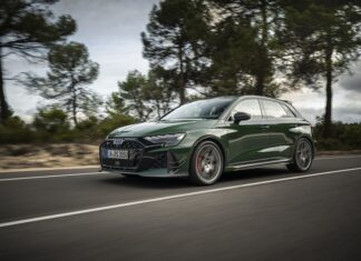Αυτό είναι το συλλεκτικό Audi RS 3 Competition Limited με 400 ίππους!