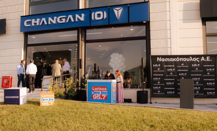 Changan_Larisa_