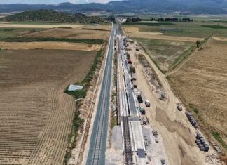 Σε κυκλοφορία το πρώτο τμήμα της σιδηροδρομικής γραμμής Αθήνα-Θεσσαλονίκη