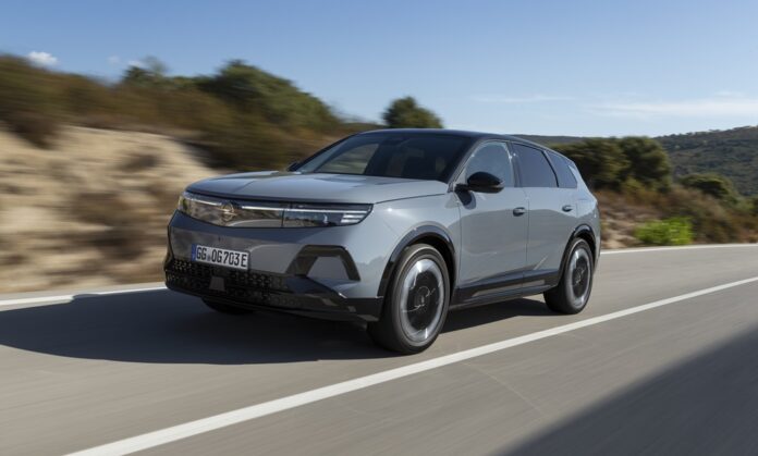 OpelGrandlandElectricAWD (3)