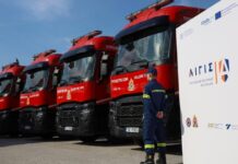 Σαρακάκης: Παράδοση 10 νέων τρακτόρων Renault Trucks στο Πυροσβεστικό Σώμα