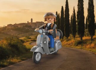 Η Playmobil γιορτάζει τα 80ά γενέθλια της Vespa