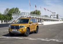 Ευρωπαϊκή πρεμιέρα για το νέο SUV της Denza BAO 5 με 577 ίππους!