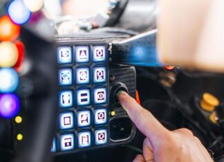 Εκκίνηση για τον V8 κινητήρα που θα κινεί το πρωτότυπο της Ford Racing
