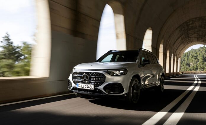 Der neue Mercedes-Benz GLB: Vielseitiger Alltagsheld mit Raum für SpontanitätThe all-new Mercedes-Benz GLB: A versatile everyday hero with room for spontaneity
