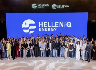 Η Helleniq Energy βράβευσε αριστούχους απόφοιτους Λυκείων