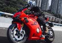 Ποια νέα μάρκα μοτοσυκλετών έφερε ο όμιλος Σφακιανάκη σε Ελλάδα και Κύπρο;