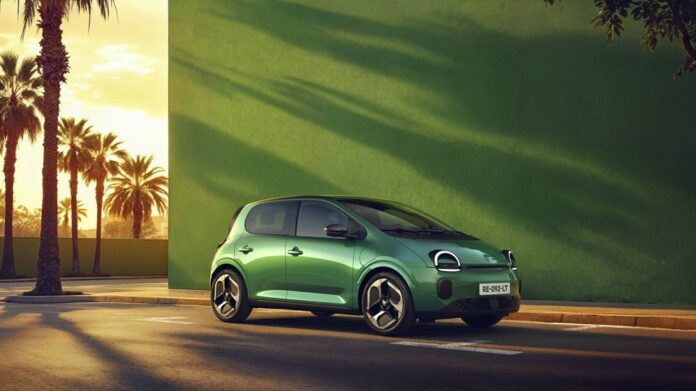 Renault-Twingo-E-Tech-electric-Absolute-Green