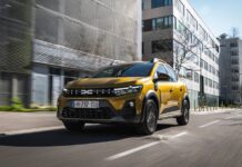 Στην Ελλάδα τα full υβριδικά Dacia Sandero Stepway και Jogger – Πόσο κοστίζουν;