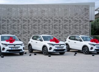 Mega Brokers: Τρία Citroen C3 Hybrid στους κορυφαίους συνεργάτες της