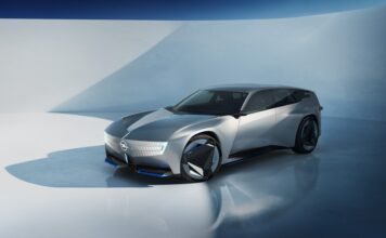 Opel STX Concept: Το ηλεκτρικό Sports Tourer του μέλλοντος